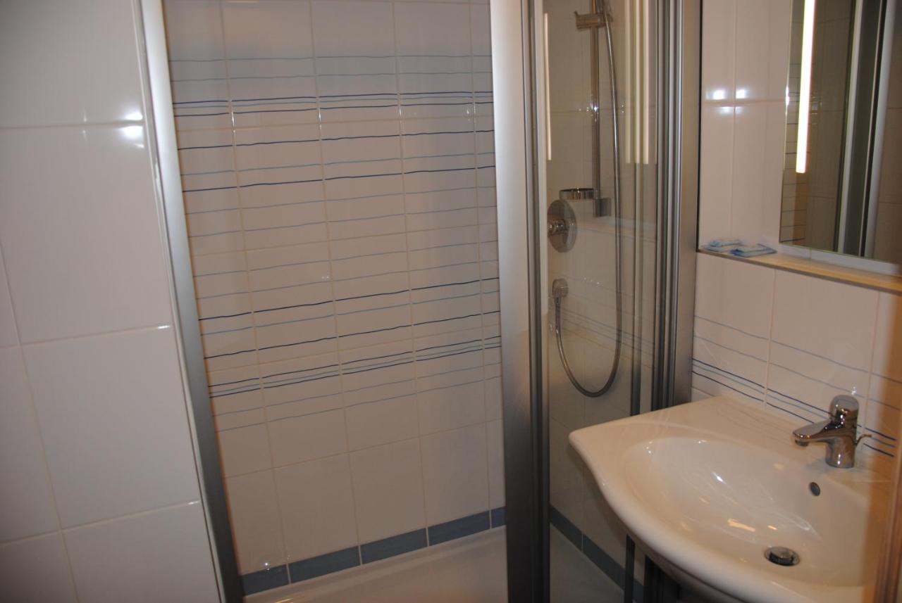 Hotel Labe Pardubice Ngoại thất bức ảnh